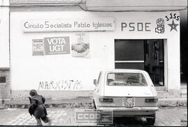 Pintadas en el local del Circulo Socialista Pablo Iglesias – Foto 1