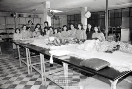 Trabajadoras en taller de costura – Foto 4