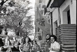 Celebración en Sevilla por la legalización del PCE – Foto 5