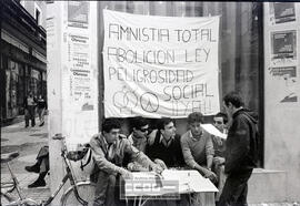 Recogida de firmas por la amnistía y abolición de la Ley de Peligrosidad Social – Foto 6