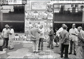 Carteles electorales en la calle – Foto 1