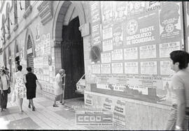 Carteles electorales en la calle – Foto 2