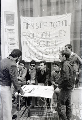 Recogida de firmas por la amnistía y abolición de la Ley de Peligrosidad Social – Foto 3