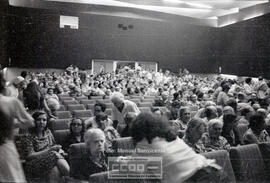 Mujeres en Salón de actos – Foto 6