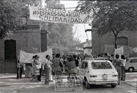 Manifestación de mujeres en solidaridad con compañeros de empresas en crisis - Foto 32