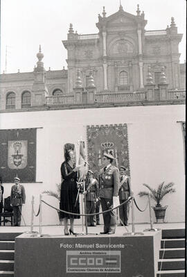 Acto militar: homenaje a la bandera – Foto 39