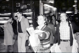 Reparto de Mundo Obrero en la calle y reunión en la sede del PCE – Foto 8