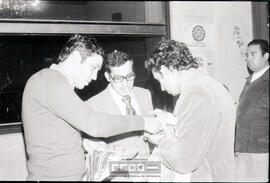 Reparto de Mundo Obrero en la calle y reunión en la sede del PCE – Foto 2
