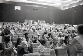 Mujeres en Salón de actos – Foto 7
