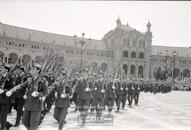 Acto militar: homenaje a la bandera – Foto 153