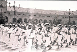 Acto militar: homenaje a la bandera – Foto 152