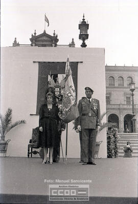 Acto militar: homenaje a la bandera – Foto 70