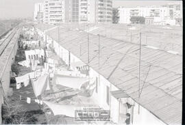 Asentamiento chabolista y casas en barracones – Foto 4