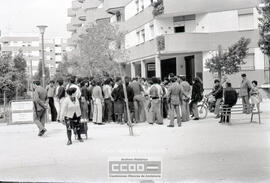 Concretración de vecinos en una barriada – Foto 11