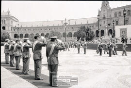 Acto militar: homenaje a la bandera – Foto 127