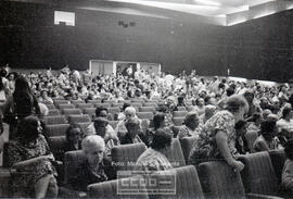Mujeres en Salón de actos – Foto 5
