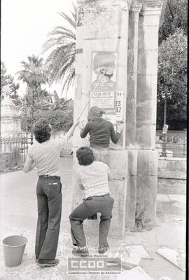 Pegada de carteles del FDI y reparto de propaganda electoral – Foto 11