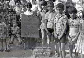 Manifestación de mujeres en solidaridad con compañeros de empresas en crisis - Foto 23