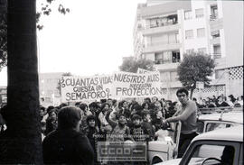 Concentración de vecinos exigiendo semáforos – Foto 6
