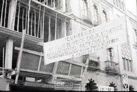 Pancarta contra los despidos – Foto 1