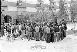 Concretración de vecinos en una barriada – Foto 9